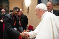 PHOTO-1-Fr-Rafael-Simbine-Junior-with-Pope-Francis-in-Rome.jpg